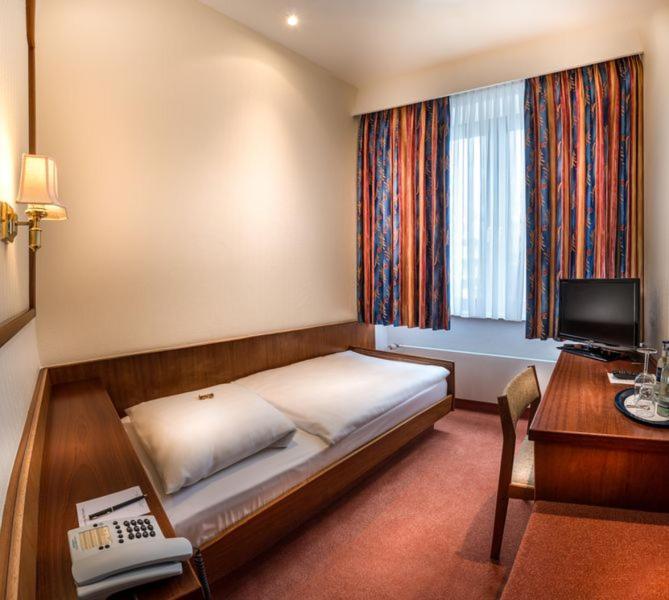 Hotel Alte Wache Hamburg Bagian luar foto